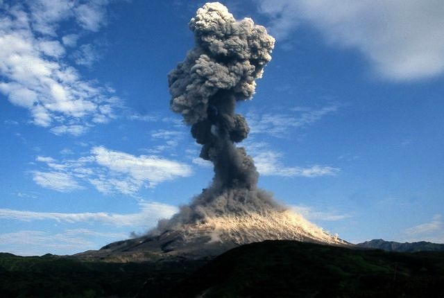 karymsky-volcanic-eruption-1.jpg