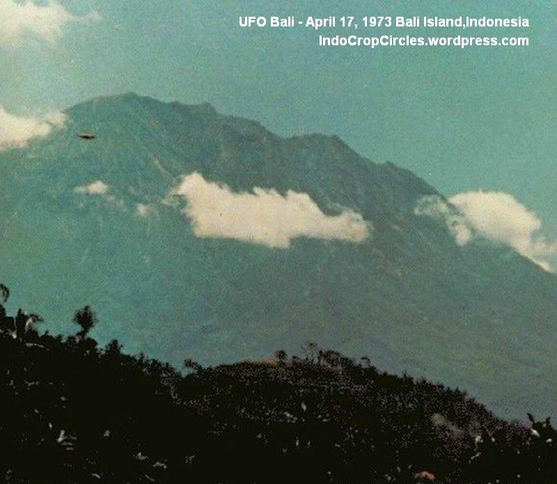 ufo-bali-island-indonesia-april-17-1973.jpg