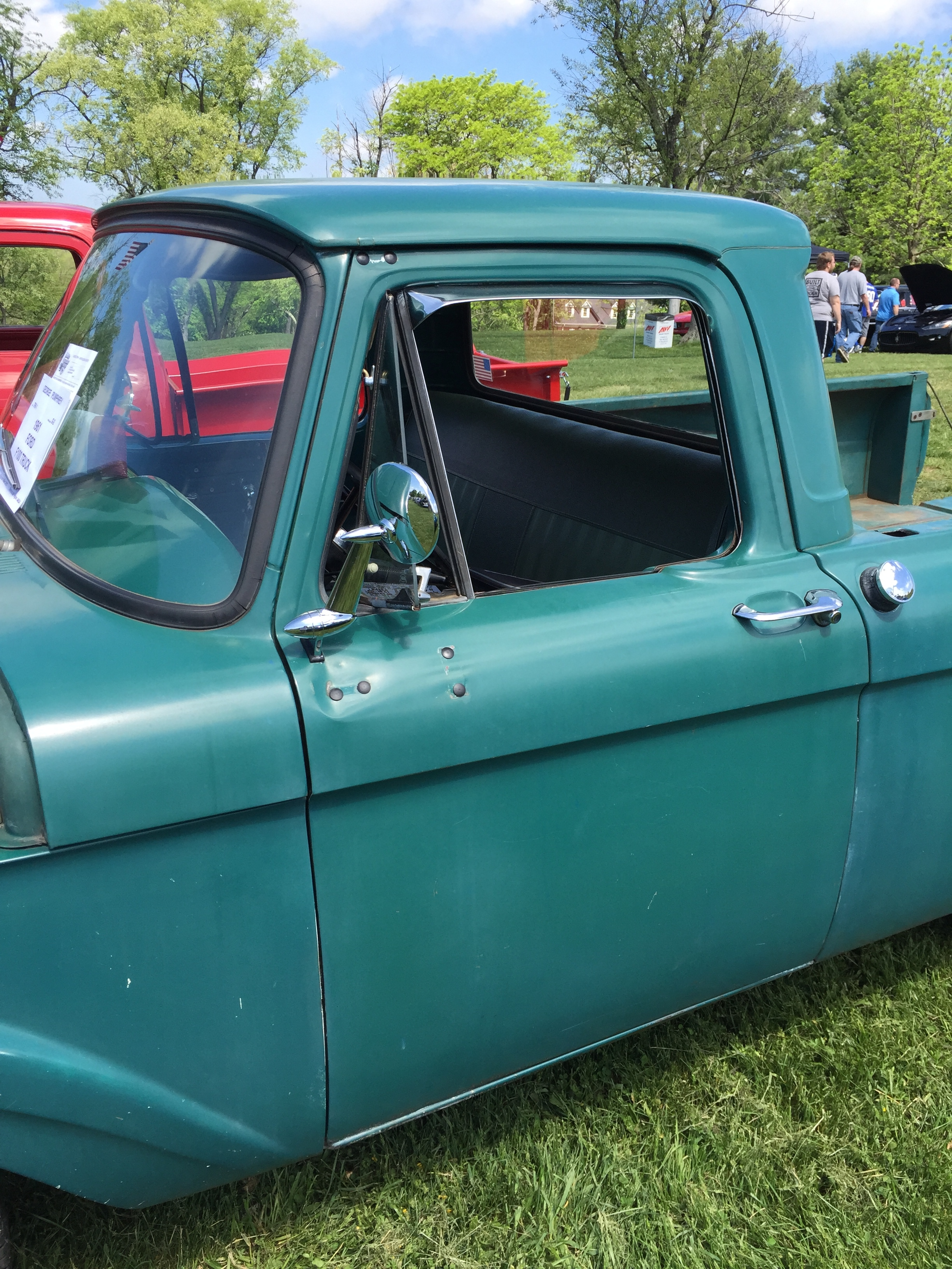 1961_Ford_F100_Unibody_pickup_design_factory_original_at_2015_Shenandoah_AACA_meet_4of6.jpg