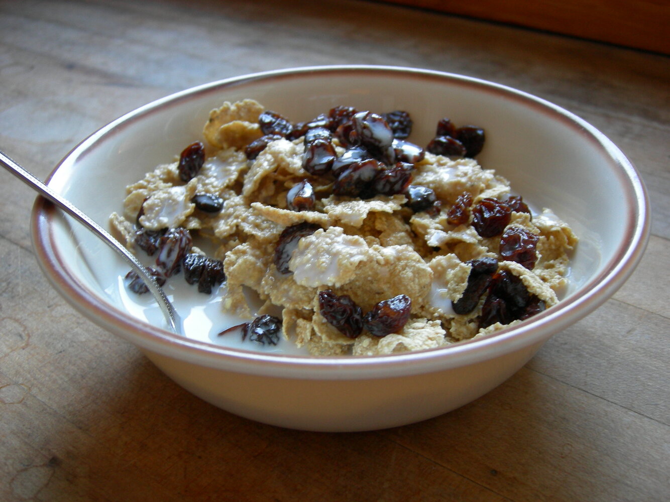 Breakfast-Bran-Flakes-with-Raisins-and-Almond-Milk.jpg