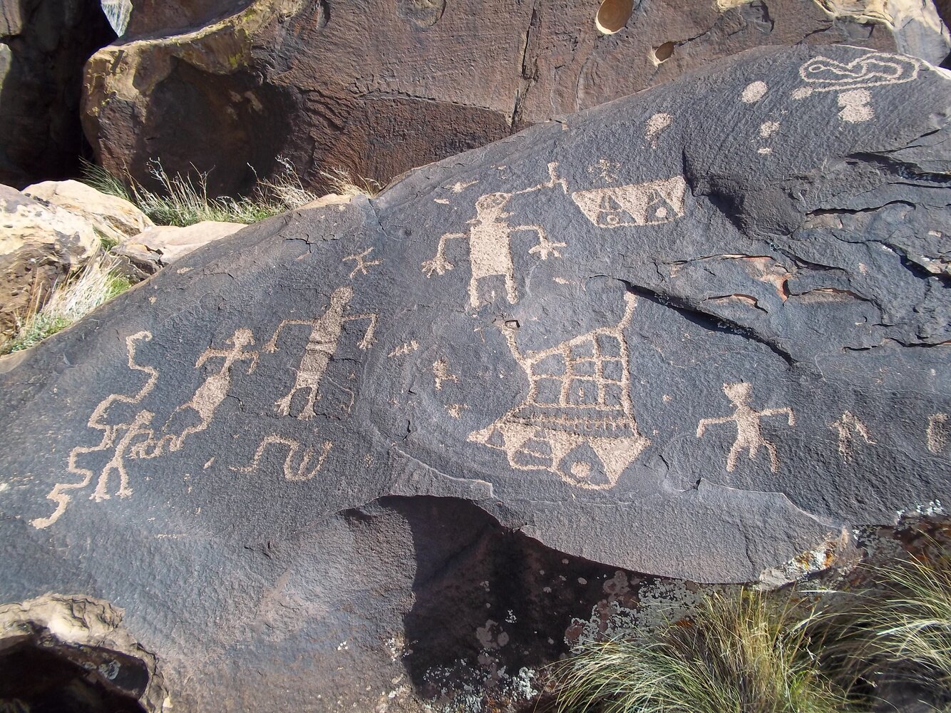 Anasazi-Valley-Petroglyphs-1(1).jpg