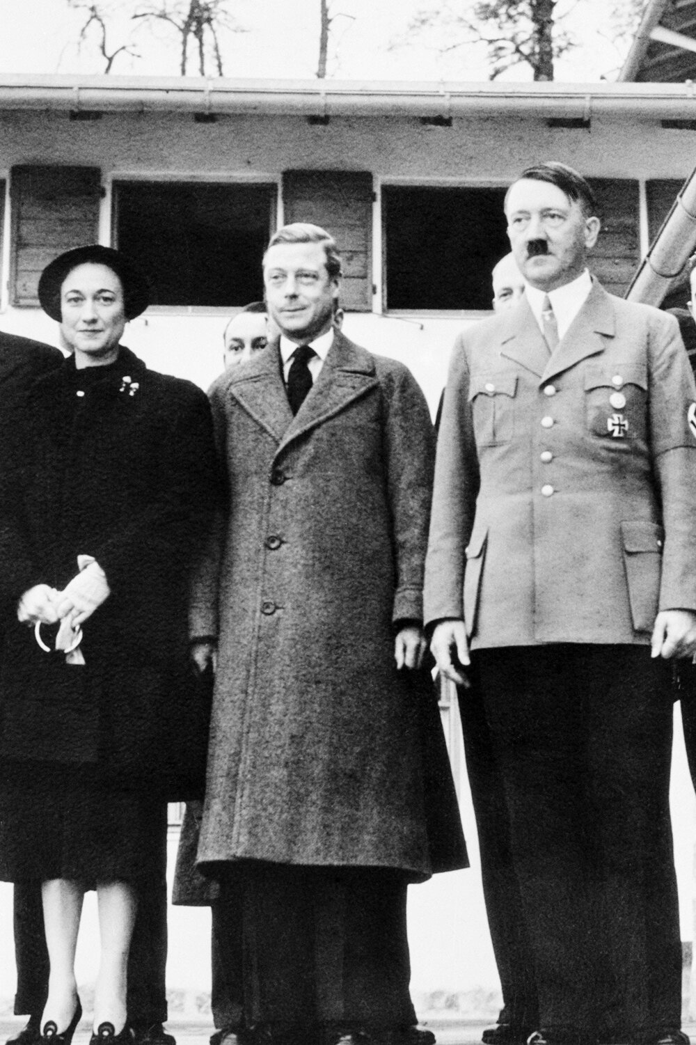 Adolf-Hitler-Duke-and-Duchess-of-Windsor.jpg