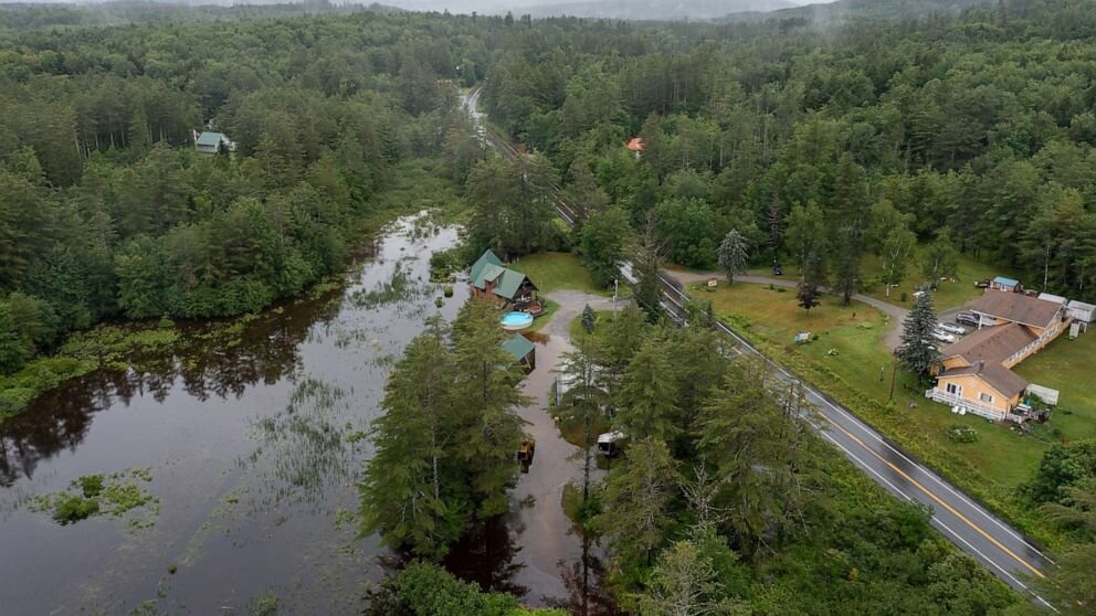 flooding-londonderry-vermont-gty-230_hpMain_20230711-054550_16x9_992.jpg