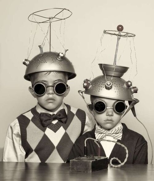 VintageMardiGrasCostumes_no.-13_alien-kids.jpg
