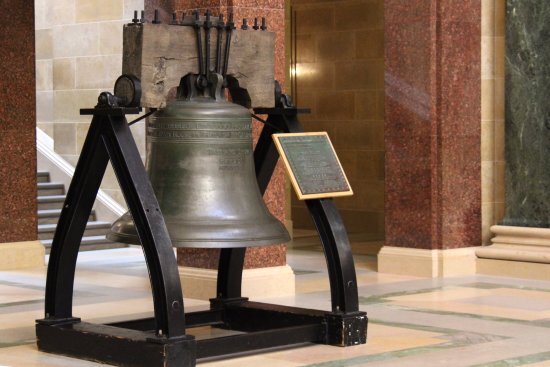 liberty-bell-replica.jpg