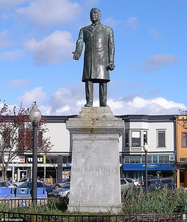 4AC2397E00000578-5568823-The_California_town_of_Arcata_has_voted_to_remove_a_statue_of_th-m-52_1522649132994.jpg