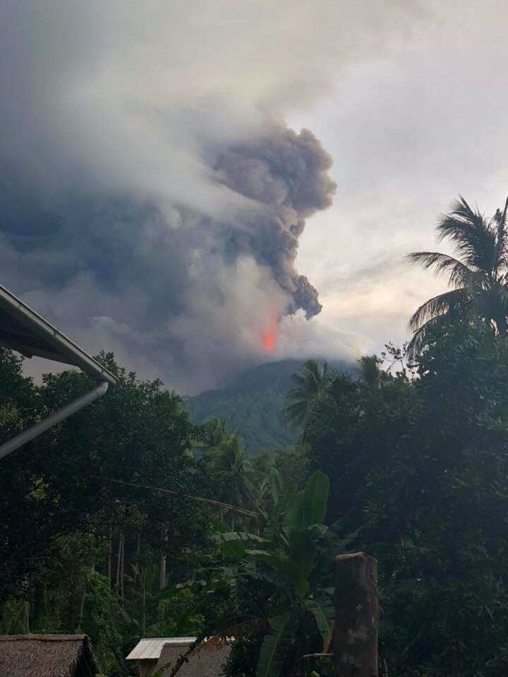 manam-eruption-august-25-2018-1.jpg