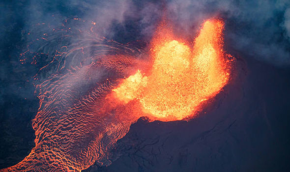 Hawaii-volcano-eruption-fissure-8-968267.jpg