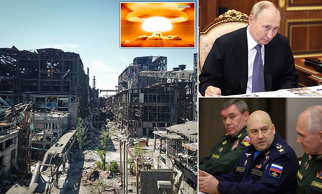 Fears Putin could declare full war on Ukraine or resort to nukes as Kherson look set to
