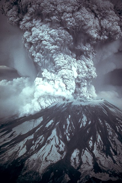 426px-MSH80_eruption_mount_st_helens_05-18-80.jpg