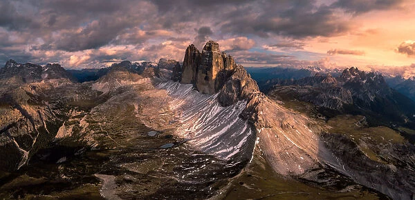 tre-cime-di-lavaredodolomite-alps-panorama-14721351.jpg